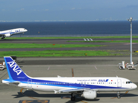 306-160906ode-haneda-A320.jpg